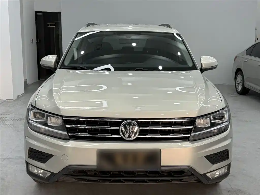 Volkswagen Tiguan L 2021 — фото 24