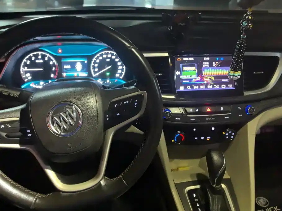 Buick Excelle GT 2018 — фото 12