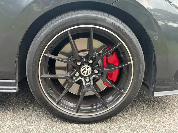 Volkswagen Golf GTI 2021