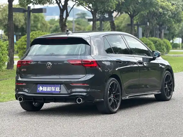 Volkswagen Golf GTI 2021