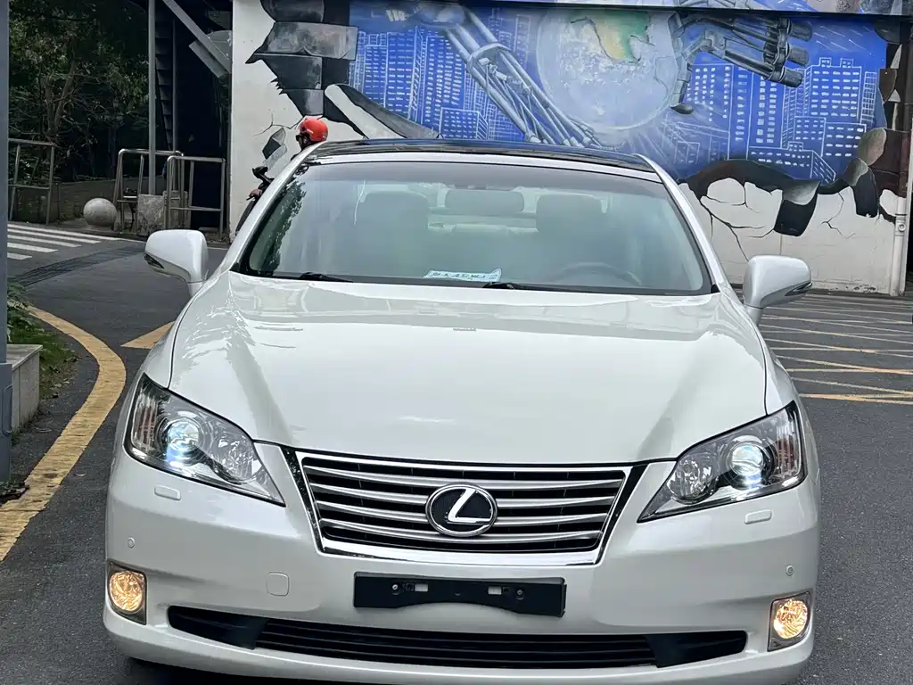 Lexus ES 2012 — фото 2