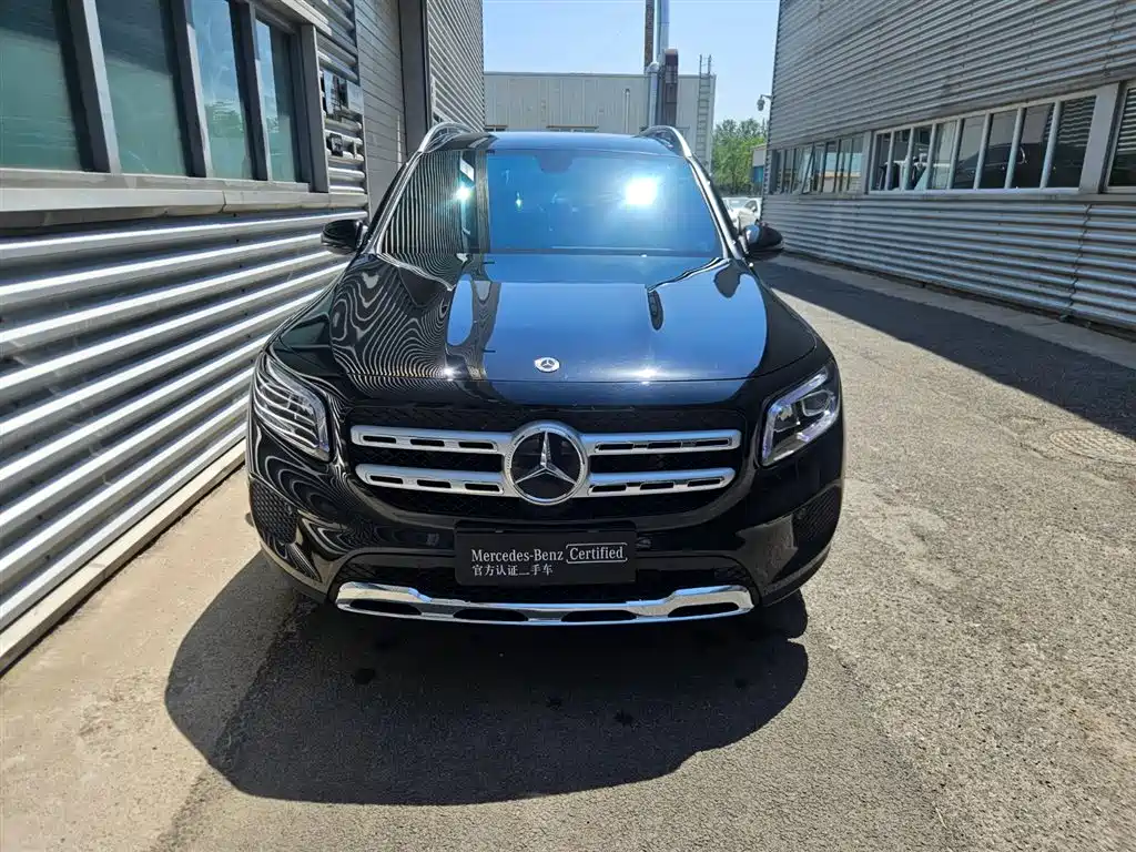 Mercedes-Benz GLB 2023 — фото 2