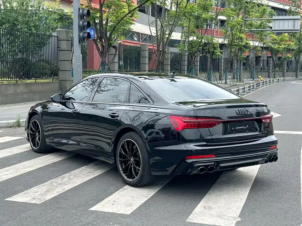 Audi A6L 2021 — фото 11