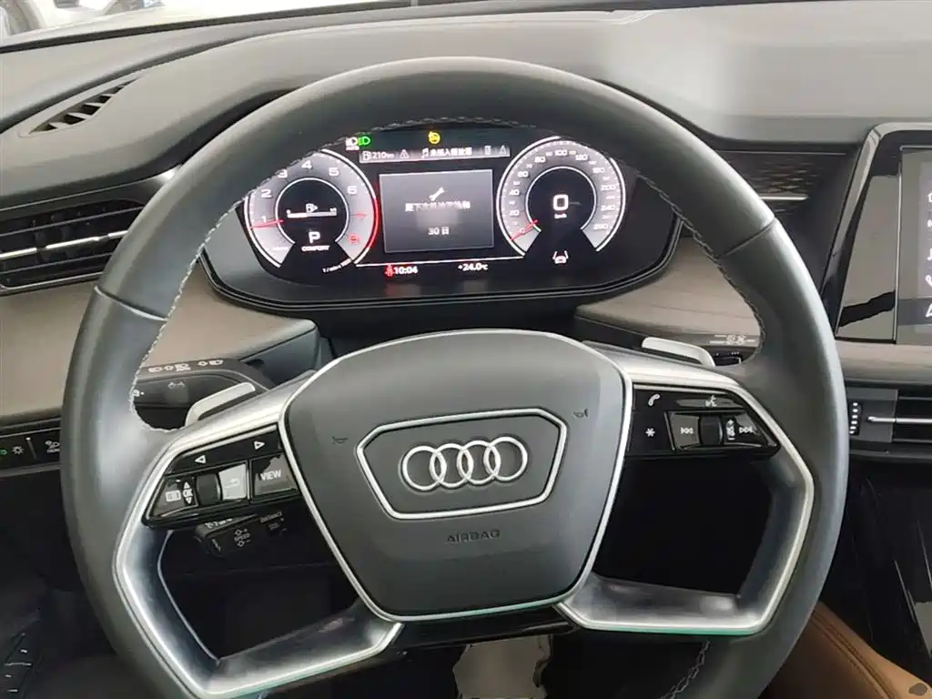 Audi Q6 2025 — фото 11