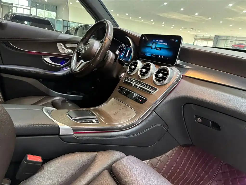 Mercedes-Benz GLC 2020 — фото 3