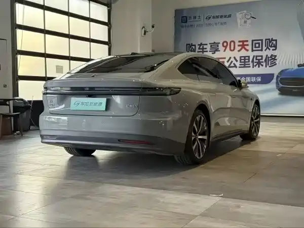NIO ET7 2022
