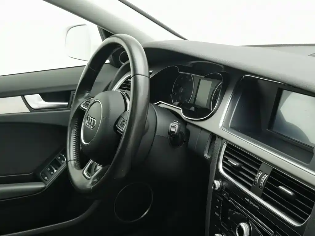Audi A4L 2015 — фото 22