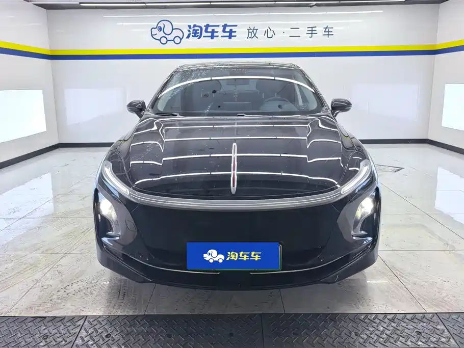 Hongqi E-QM5 2025 — фото 2