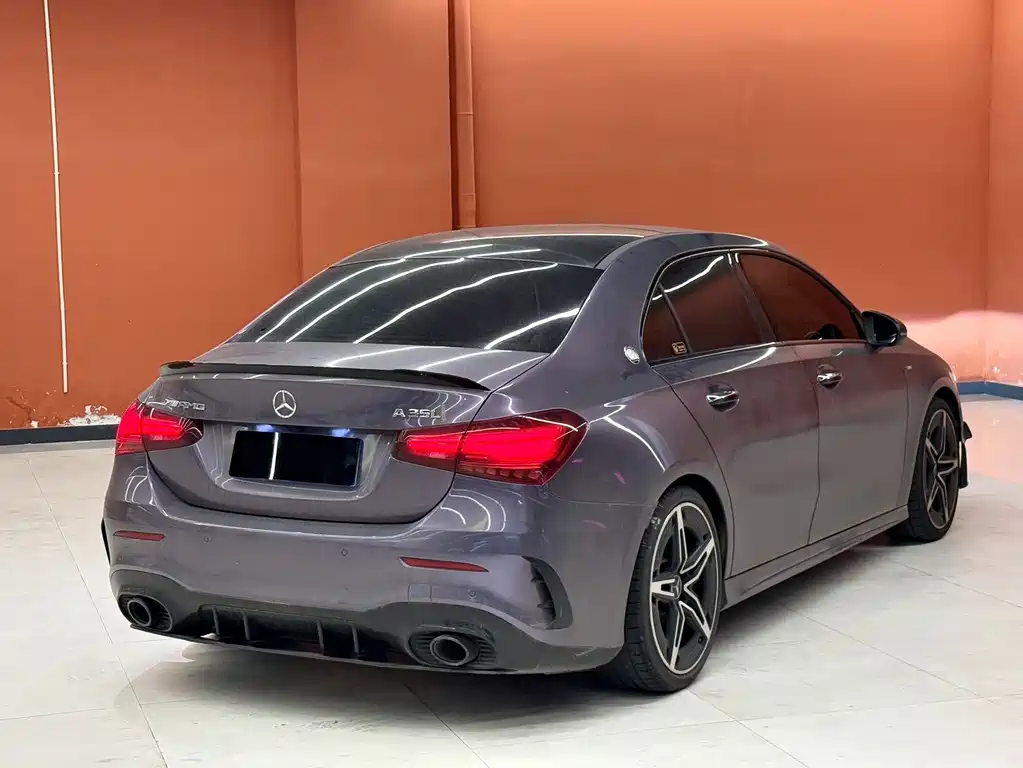 Mercedes-Benz A-Class AMG 2024 — фото 12