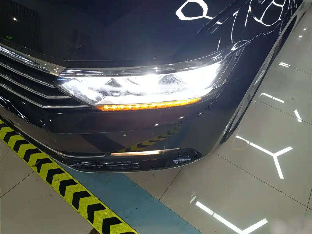Volkswagen Magotan 2017 — фото 15