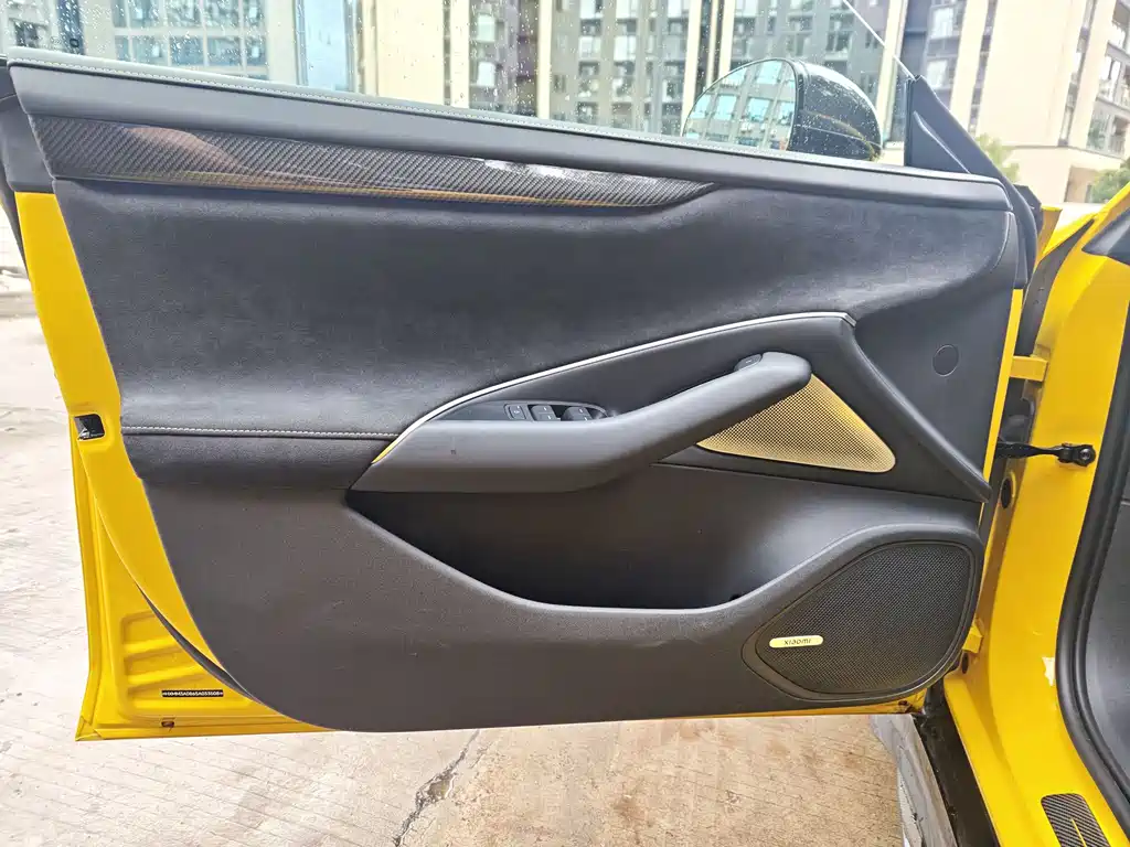 Xiaomi SU7 Ultra 2025 — фото 23