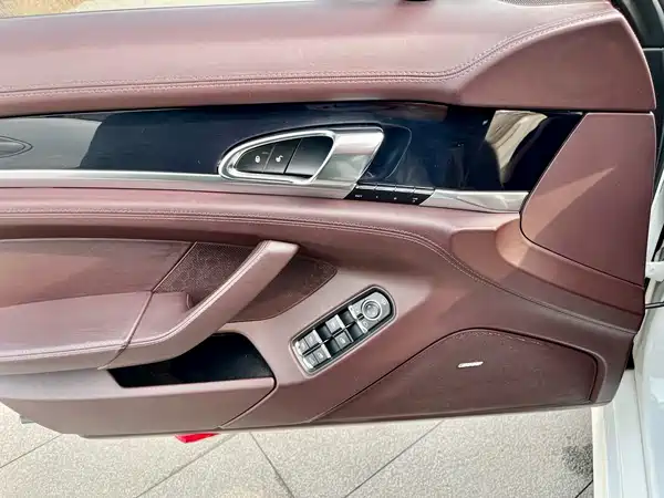 Porsche Panamera 2014