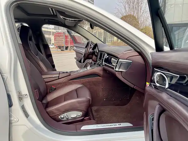 Porsche Panamera 2014