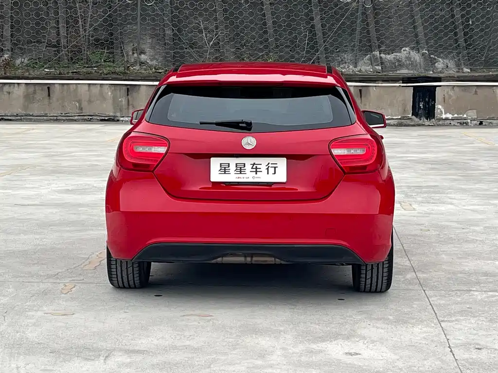Mercedes-Benz A-Class 2015