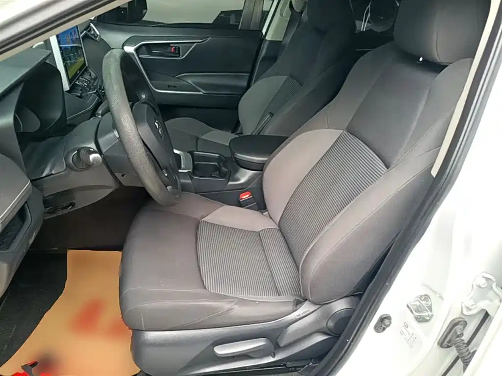 Toyota Wildlander 2023 — фото 15
