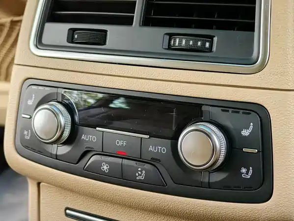 Audi A6L 2012