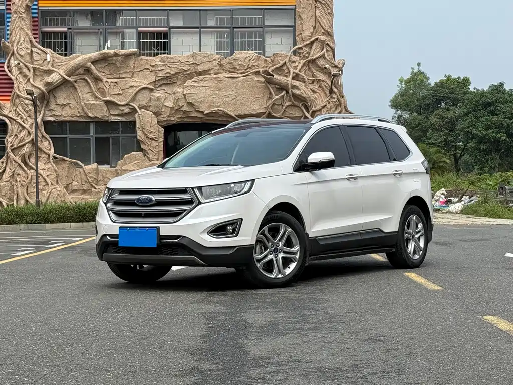 Ford Edge 2018 — фото 1