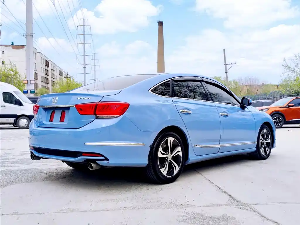Honda Spirior 2016 — фото 4