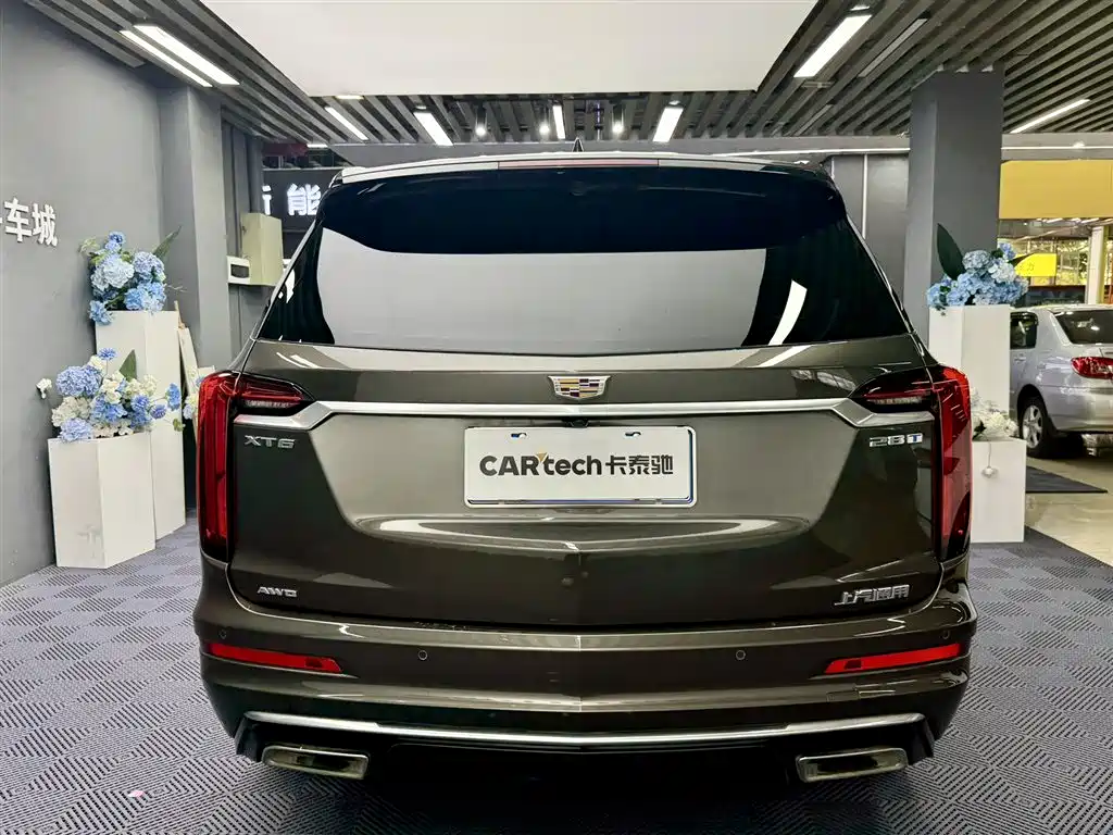 Cadillac XT6 2023 — фото 3
