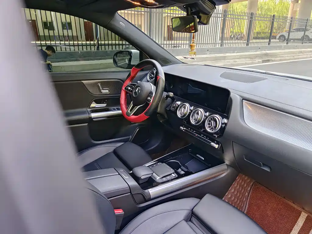 Mercedes-Benz GLA 2021 — фото 21