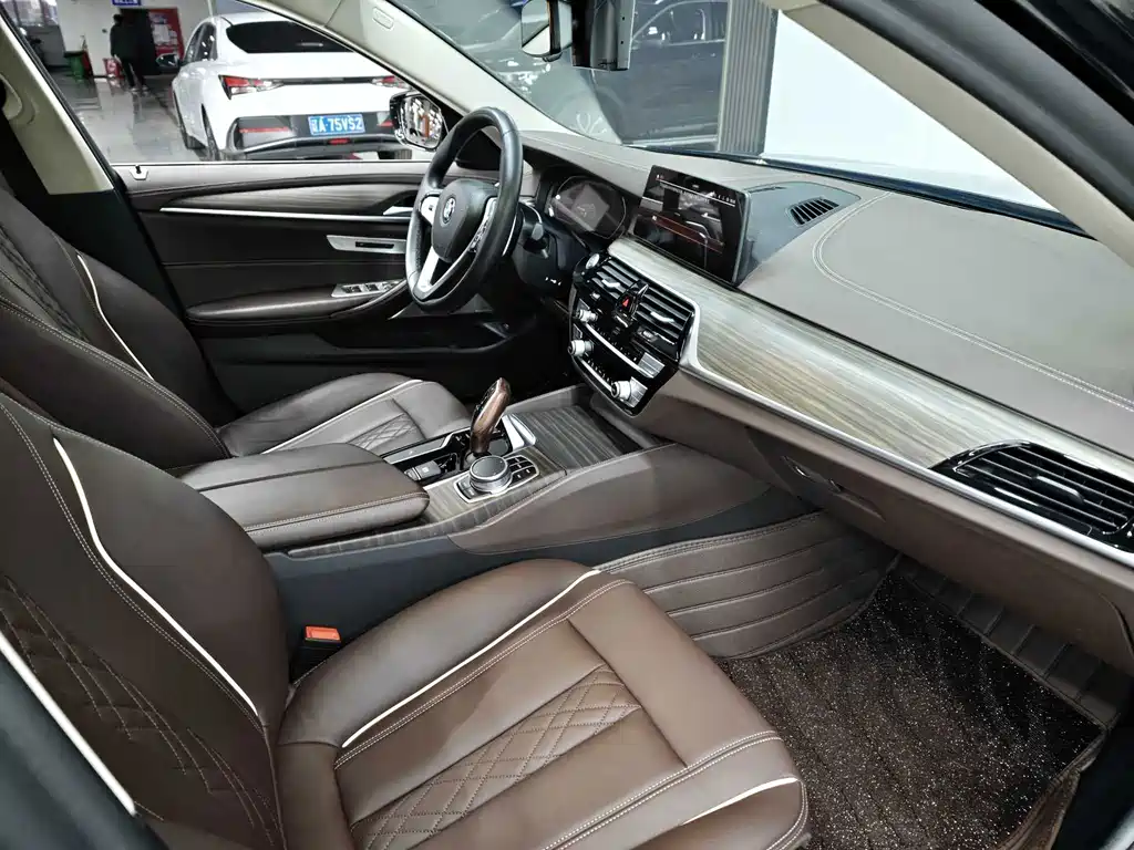 BMW 5 Series 2020