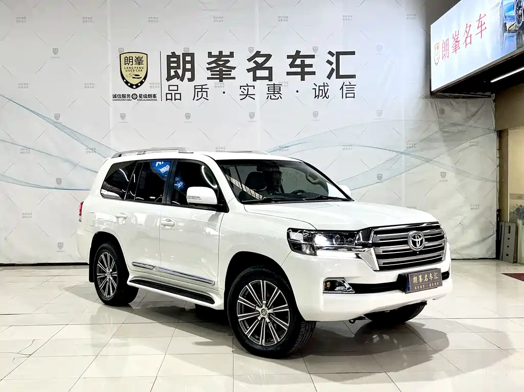 Toyota Land Cruiser 2018 — фото 3