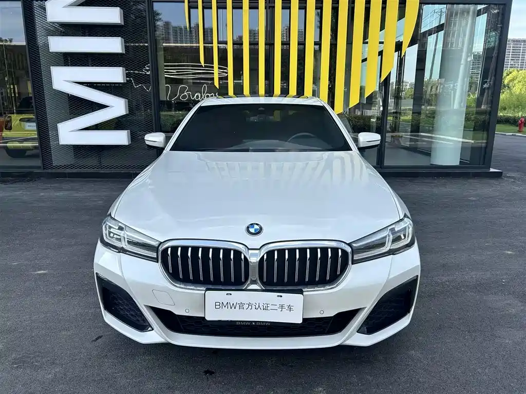 BMW 5 Series 2023
