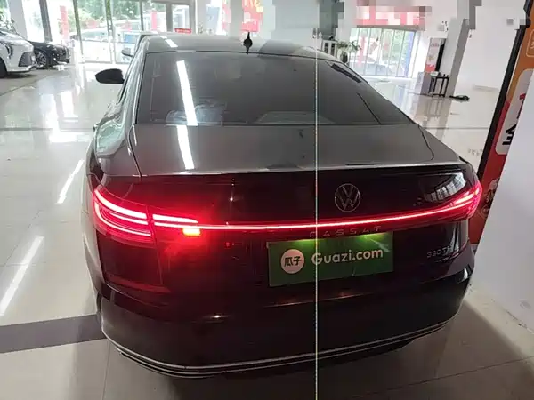 Volkswagen Passat 2023