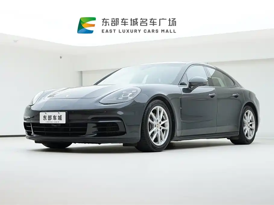 Porsche Panamera 2019 — фото 1