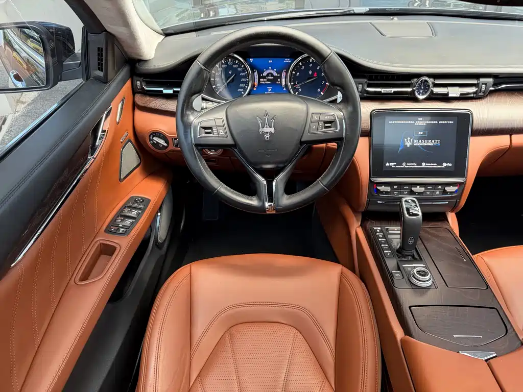 Maserati Quattroporte 2020 — фото 11
