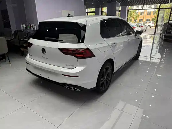 Volkswagen Golf 2022