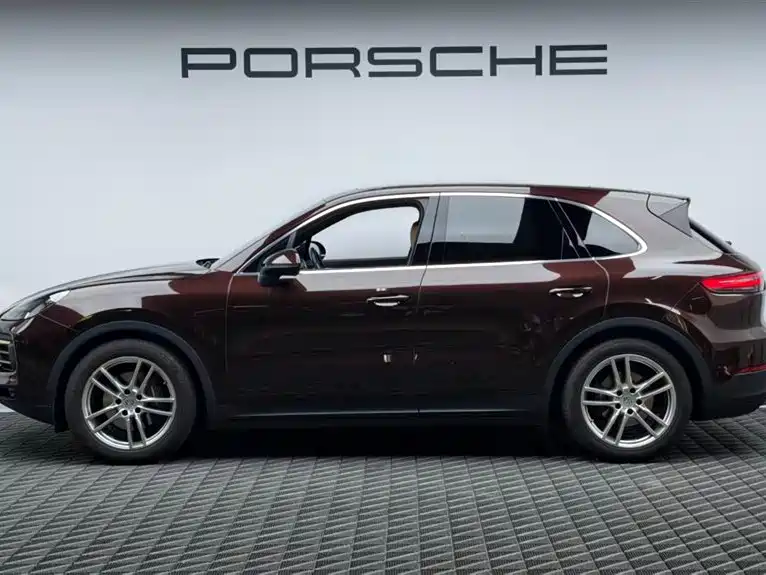 Porsche Cayenne 2021 — фото 4