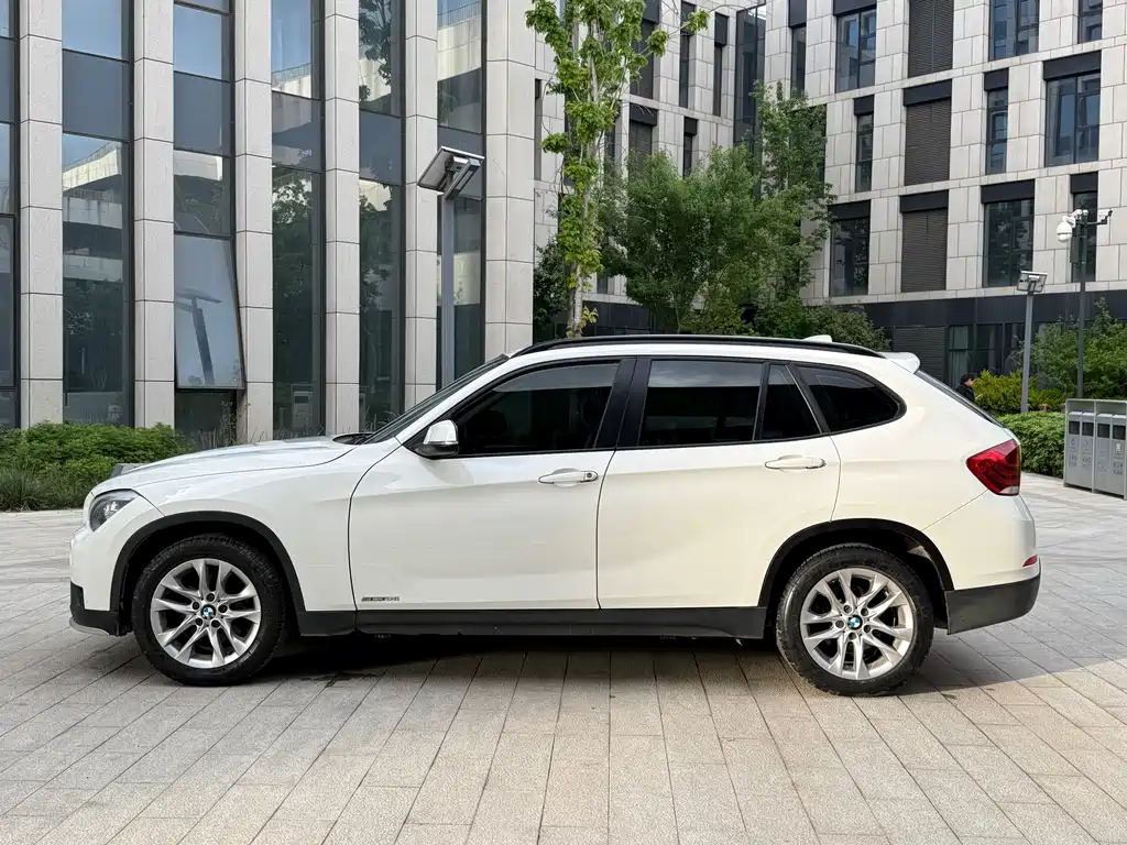 BMW X1 2015 — фото 3