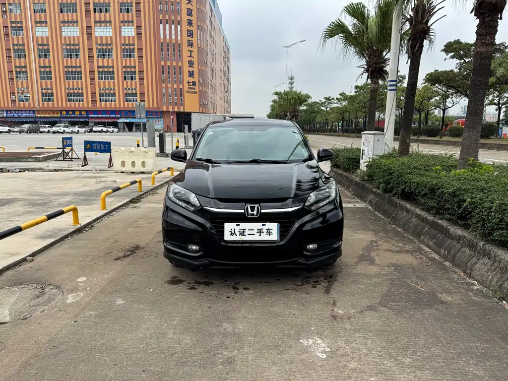 Honda Vezel 2018 — фото 10