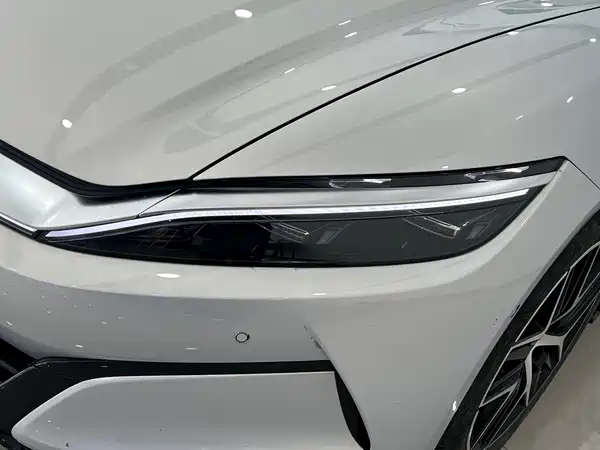 BYD Han L 2025