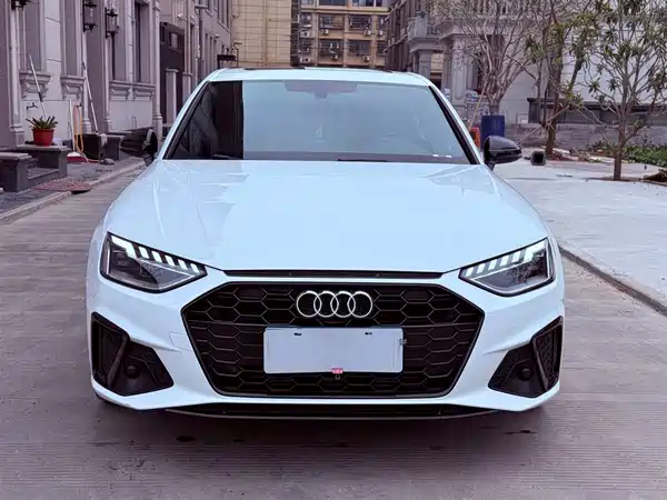 Audi A4L 2023