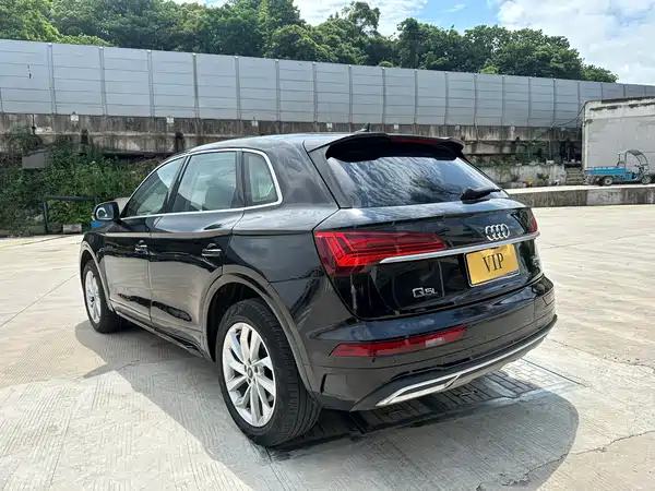 Audi Q5L 2023