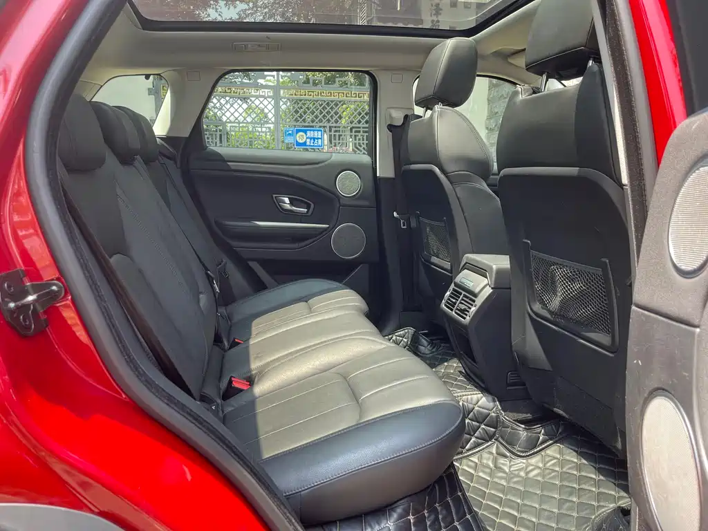 Land Rover Evoque 2018 — фото 19