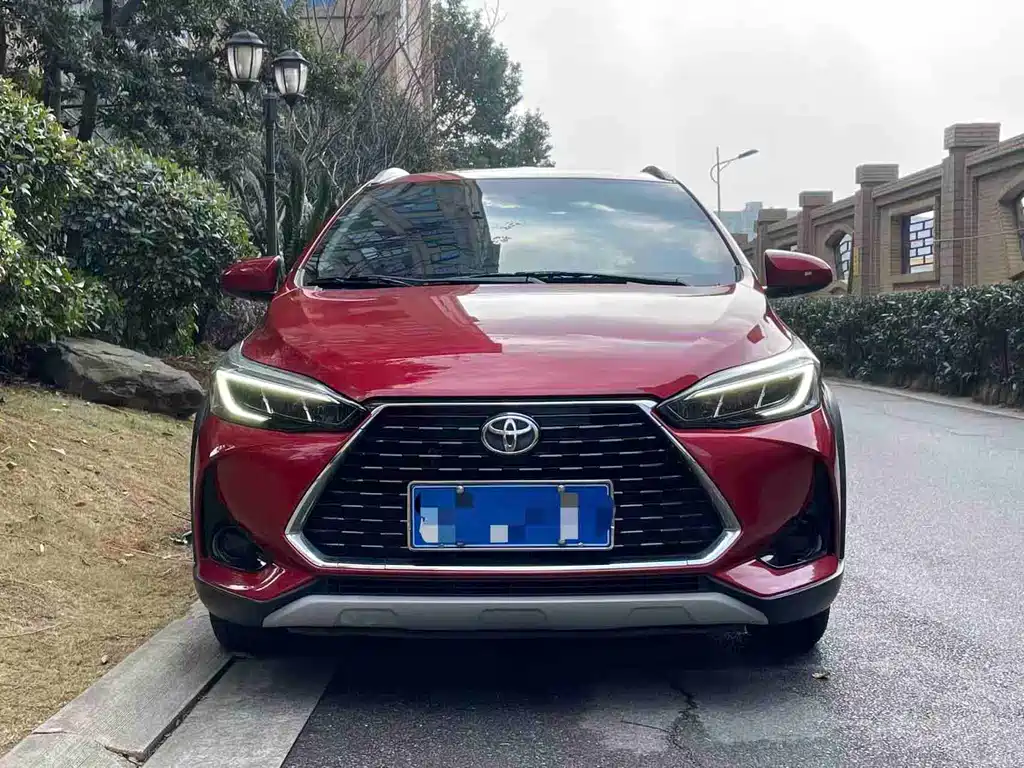 Toyota Yaris L 2020 — фото 2