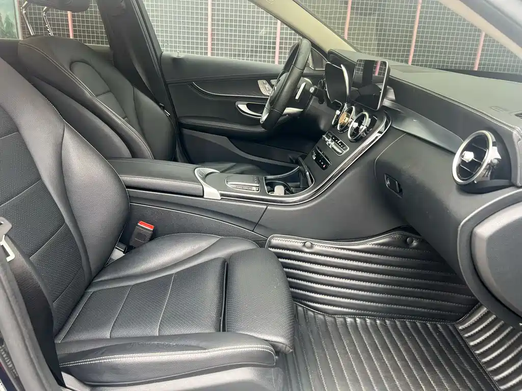 Mercedes-Benz C-Class 2020 — фото 4