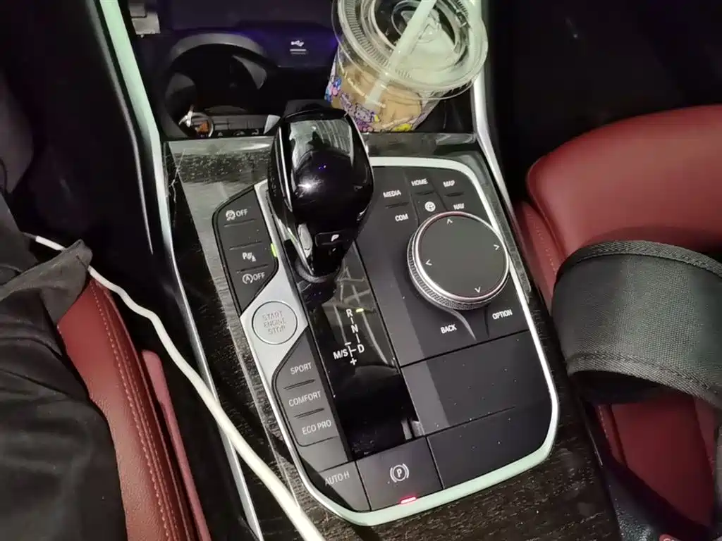 BMW 3 Series 2022 — фото 14