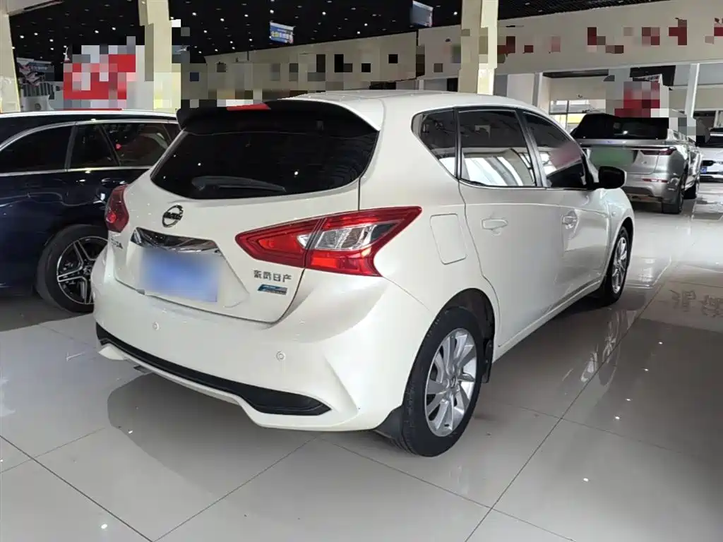 Nissan Tiida 2018 — фото 7