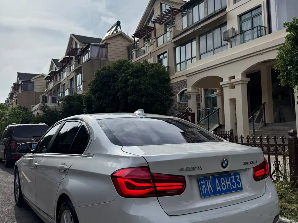 BMW 3 Series 2016 — фото 10