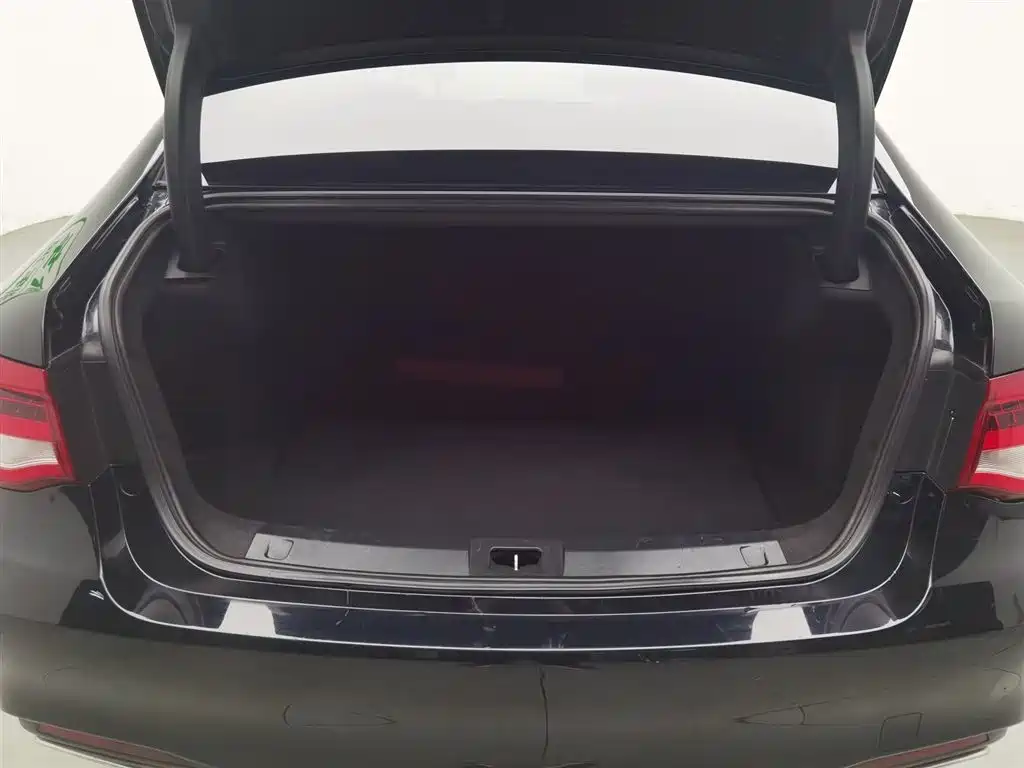 GAC Motor Trumpchi GA8 2019 — фото 16