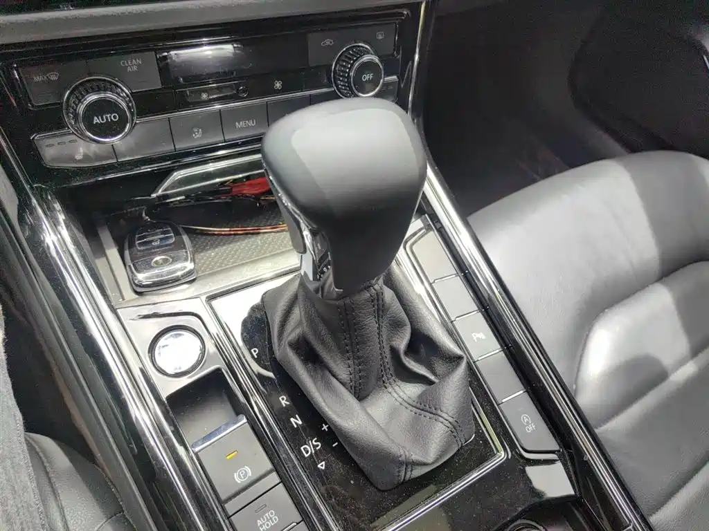 Volkswagen Phideon 2020 — фото 15