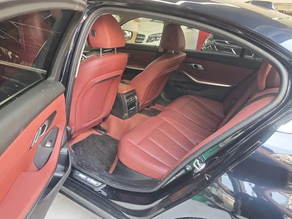 BMW 3 Series 2024
