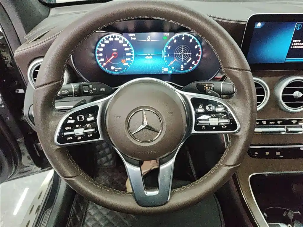 Mercedes-Benz GLC 2023 — фото 11