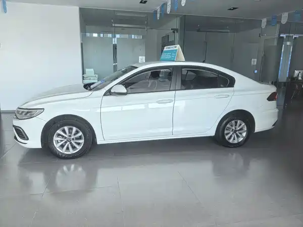 Volkswagen Bora 2024