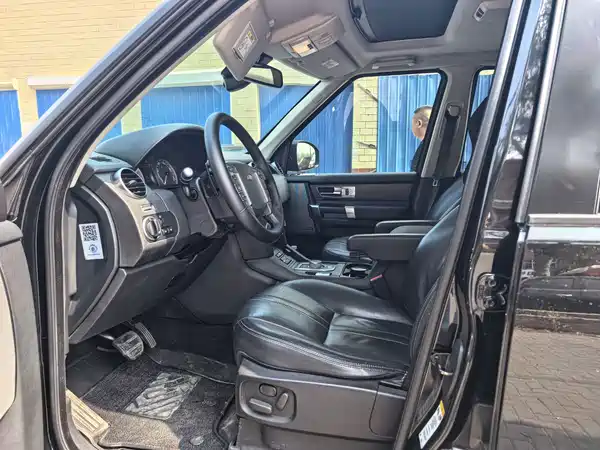Land Rover Discovery 2016
