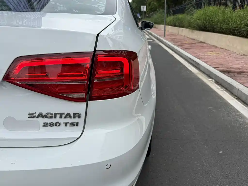 Volkswagen Sagitar 2018 — фото 13
